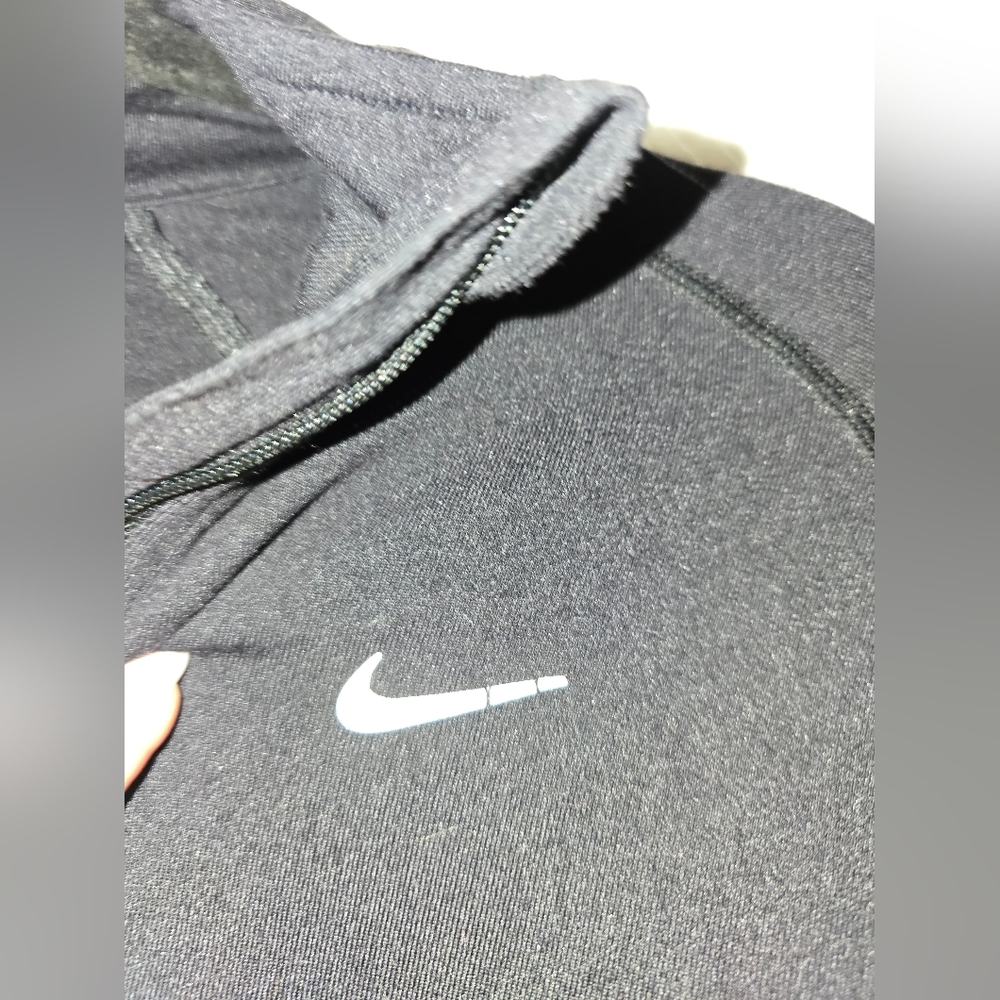 Nike Women’s Black Dri-FIT Long Sleeve Quarter-Zip Up Running Jacket Size XS - Picture 4 of 6